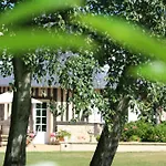 ベッド・アンド・ブレックファスト La Longere Deauville ボンヌヴィル・シュル・トゥック