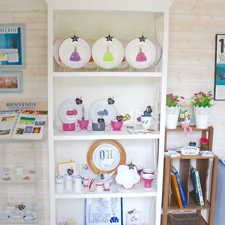 La Longere Deauville לינה וארוחת בוקר 3*